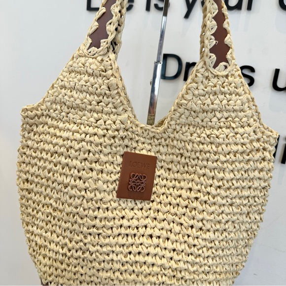 LOEWE fashion straw bag - Picture 6 of 9